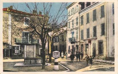 CPA FRANCE 83 "Flassans sur Issole, Place de la mairie"