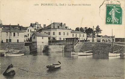 CPA FRANCE 44 "Pornic, le Pont de l'Ecluse"