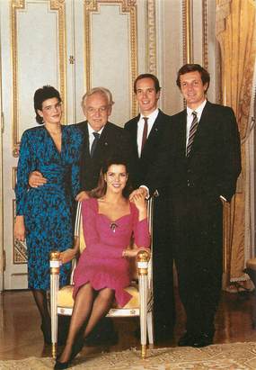 CPSM FAMILLE ROYALE MONACO "Le Prince Rainier III - Prince Albert - Princesse Caroline - Princesse Stéphanie"