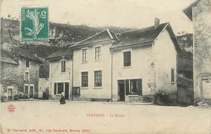 CPA FRANCE 38 "Vertrieu, La Mairie"