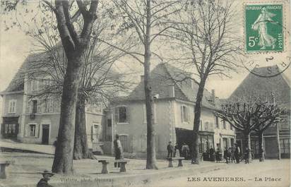 CPA FRANCE 38 " Les Avenières, La Place"