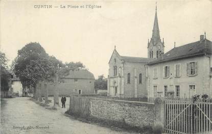 CPA FRANCE 38 "Curtin, La Place et l'église"