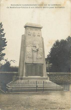 CARTE PHOTO FRANCE 38 "Montalieu, Le monument aux morts"