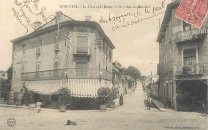 CPA FRANCE 38 " Morestel, La place et la Route de St Victor de Morestel"