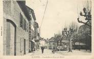 38 Isere CPA FRANCE 38 " Morestel, Grande Rue et Place des Halles"