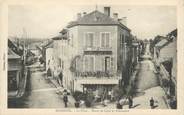 38 Isere CPA FRANCE 38 " Morestel, La Place Route de Lyon et d'Arandon"