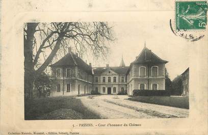 CPA FRANCE 38 " Passins, Cour d'honneur du château"