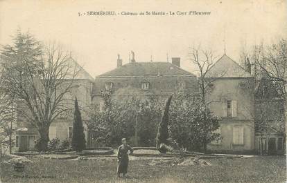 CPA FRANCE 38 " Sermerieu, La cour d'honneur du Château de St Martin"