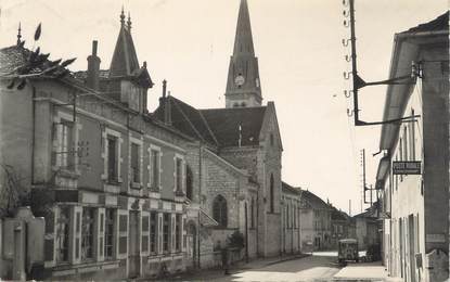 CPSM FRANCE 38 " Sermerieu, Rue principale"