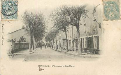 CPA FRANCE 38 " Heyrieux, Avenue de la République"