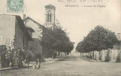 CPA FRANCE 38 " Heyrieux, Avenue de l'église"