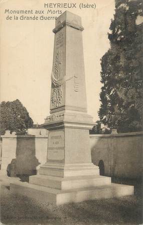 CPA FRANCE 38 " Heyrieux, Le monument aux morts"