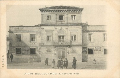 / CPA FRANCE 30 "Bellegarde, l'hôtel de ville"