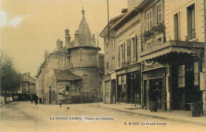 CPA FRANCE 38 " Le Grand Lemps, Place du Château"