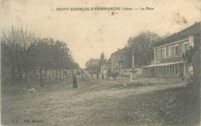 CPA FRANCE 38 " St Georges d'Espéranche, La place"
