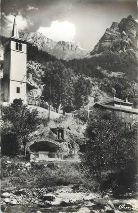 CPSM FRANCE 73 " Le Planay, L'église et la Grotte"