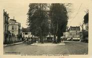 77 Seine Et Marne / CPA FRANCE 77 "Fontainebleau, le square Denecourt et la poste"