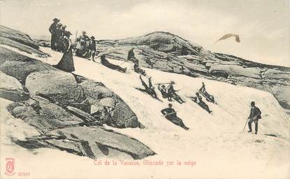 CPA FRANCE 73 " Col de la Vanoise, Glissades sur la neige" / ALPINISME