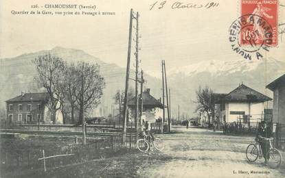 CPA FRANCE 73 "Chamousset, Quartier de la Gare, vue prise du passage à niveau" / CACHET AMBULANT