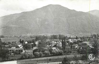 CPSM FRANCE 73 "Chamousset, Vue d'ensemble avec la gare"