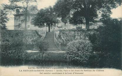 CPA FRANCE 73 " La Bauche les Bains, Jardin, parc et jet d'eau du Pavillon du Château"