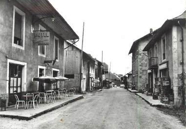 CPSM FRANCE 73 " Entremont le Vieux, Rue principale"