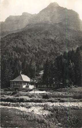 CPSM FRANCE 73 " Le chalet du TCF dans le Cirque de St Même"