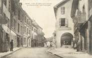 73 Savoie CPA FRANCE 73 "Les Echelles, La Grande Rue , les portiques"