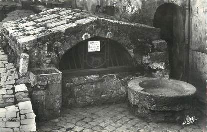 CPSM FRANCE 13 "Ceyreste, La fontaine romaine du 11ème siècle"