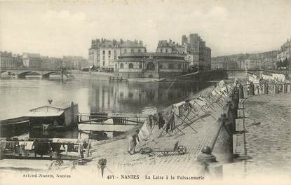 CPA FRANCE 44 "Nantes, La Loire à la Poissonnerie"