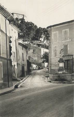 CPSM FRANCE 13 " Meyrargues, Le monument aux morts"