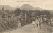 Guadeloupe CPA GUADELOUPE "La Soufrière, vue de Saint Claude"