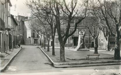 CPSM FRANCE 13 " Trets, Place de la Mairie"