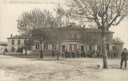 CPA FRANCE 38 " Azieu Genas, La place"