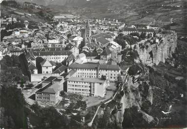 CPSM FRANCE 05 " Embrun, Vue générale"