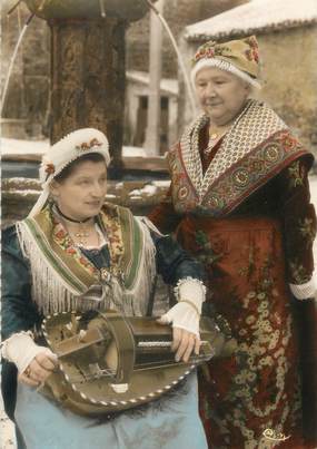 CPSM FRANCE 63 " Clermont Ferrand, Groupe Folklorique/ VIELLE / FOLKLORE