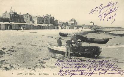 / CPA FRANCE 14 "Lion sur Mer,  la plage"