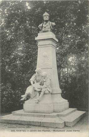 CPA FRANCE 44" Nantes, Le monument de Jules Verne"