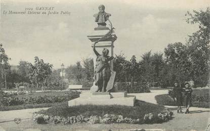 CPA FRANCE 03 " Gannat, Le monument Delarue au jardin public"