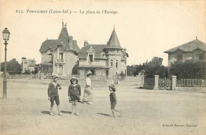 CPA FRANCE 44 "Pornichet, La Place de l'Europe"