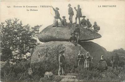 CPA FRANCE 29 " Trégunc, Le Dolmen"