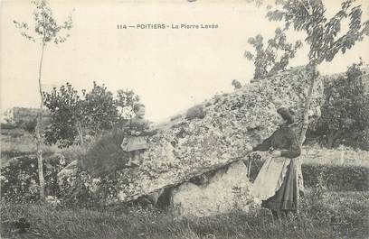 CPA FRANCE 86 " Poitiers, La Pierre Levée"