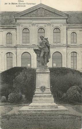 CPA FRANCE 86 " Loudun, Le monument de Théophraste Renaudot"