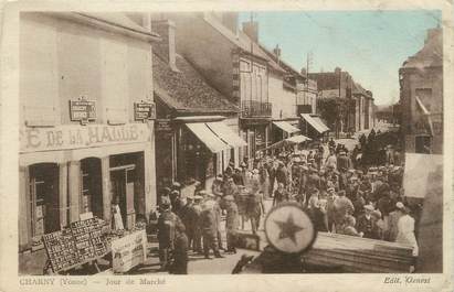 CPA FRANCE 89 " Charny, Un jour de marché"