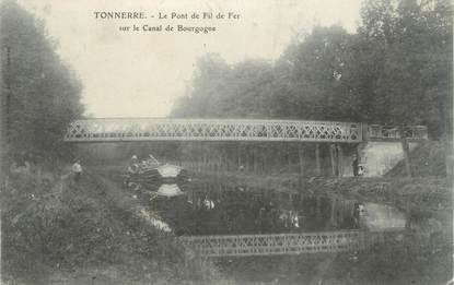 CPA FRANCE 89 "Tonnerre, Le pont de fil de fer" / PENICHE