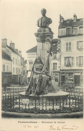 CPA FRANCE 77 " Fontainebleau, Le Monument Carnot"