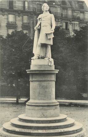 CPA FRANCE 92 " Neuilly sur Seine, La Statue d'Alfred de Musset"
