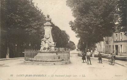 CPA FRANCE 17 " St Jean d'Angély, Le Boulevard Joseph Lair"