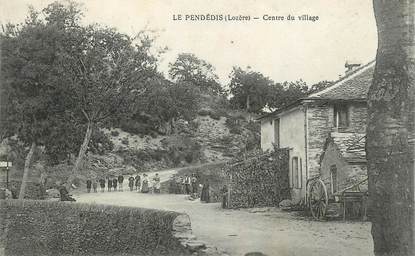 CPA FRANCE 48 " Le Pendédis, Centre du village"