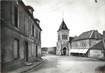 CPSM FRANCE 89 " St Aubin - Chateauneuf, La Place de l'Eglise"